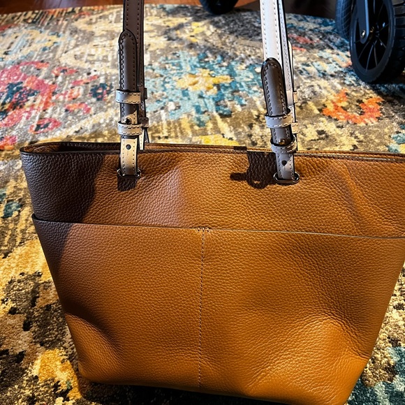 Brand new MK authentic without tags - Picture 2 of 4